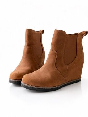 Chelsea Women’s Brown Suede Ankle Boots, Round Toe Slip On, Size 7.5